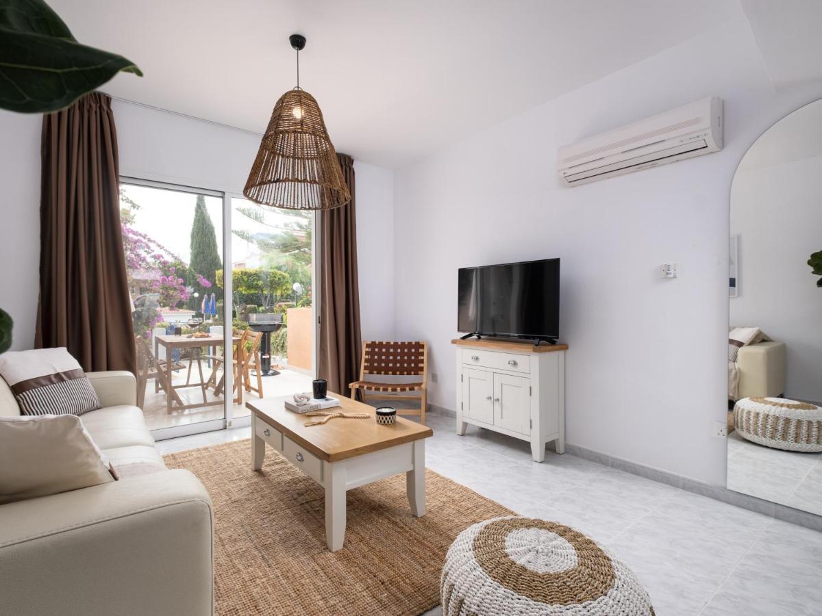Nephele-Stylish 2Bd Townhouse In Kato Paphos Villa Dış mekan fotoğraf